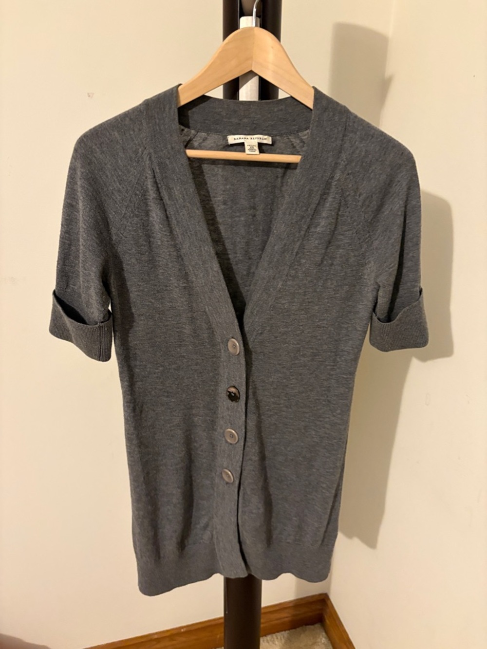 Banana Republic Charcoal Gray Short-Sleeve V-Neck long Cardigan